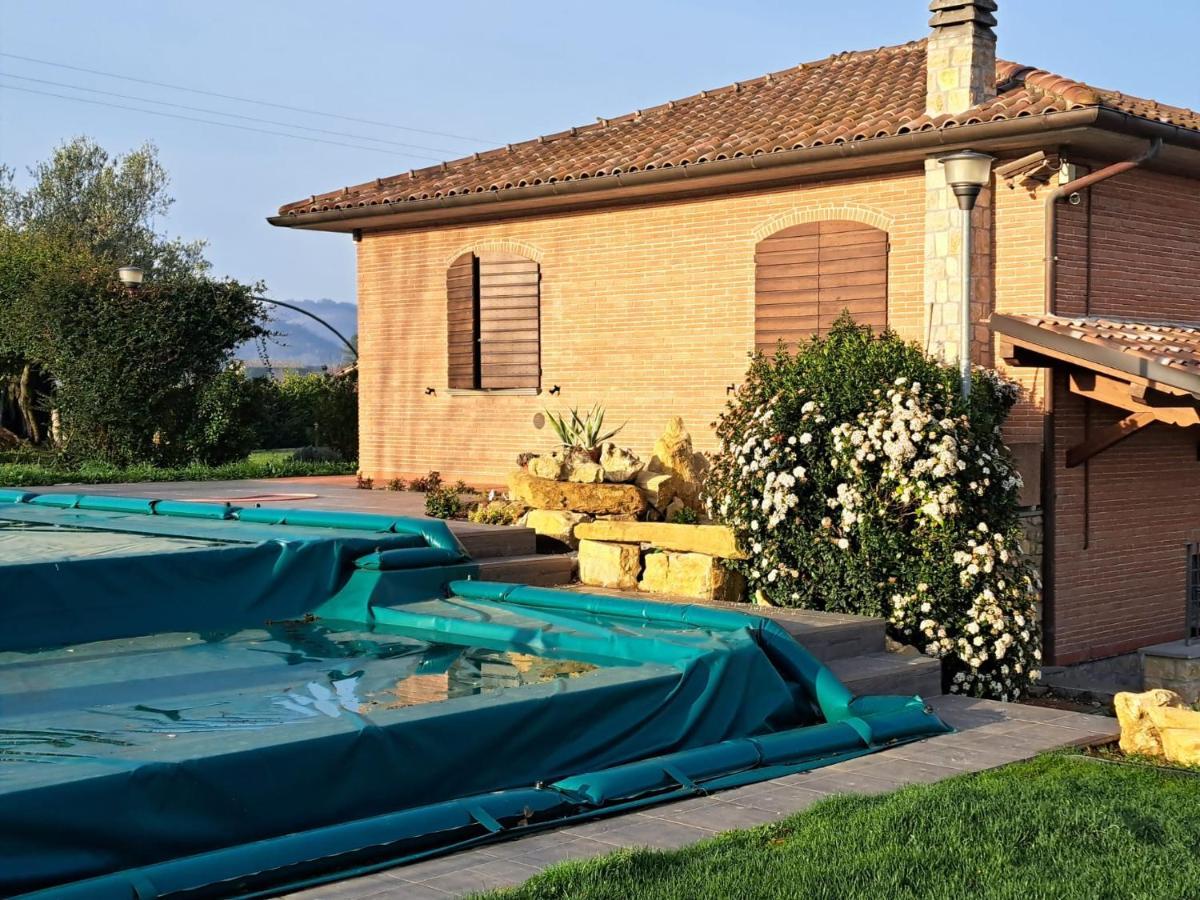 Agriturismo A Casa Mia Gubbio Luaran gambar
